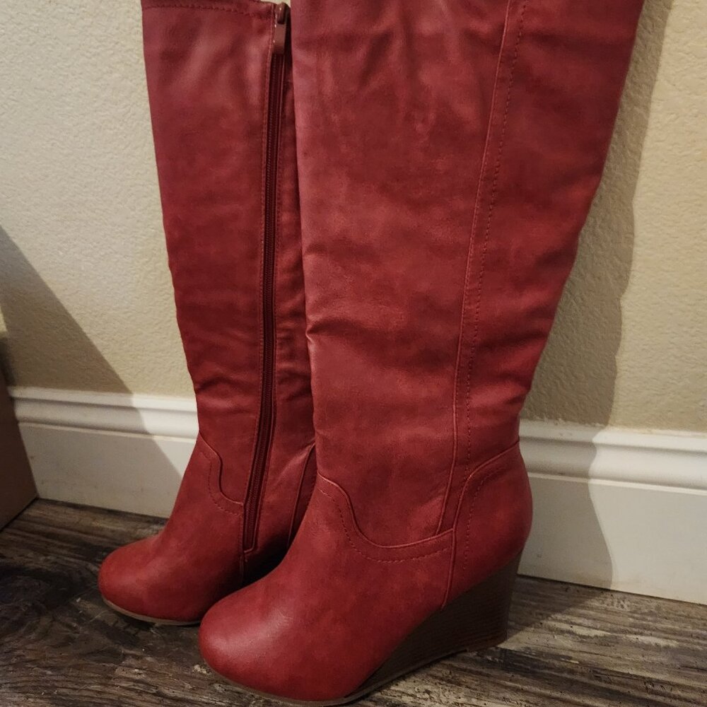 NWOT Red wedge heel boots